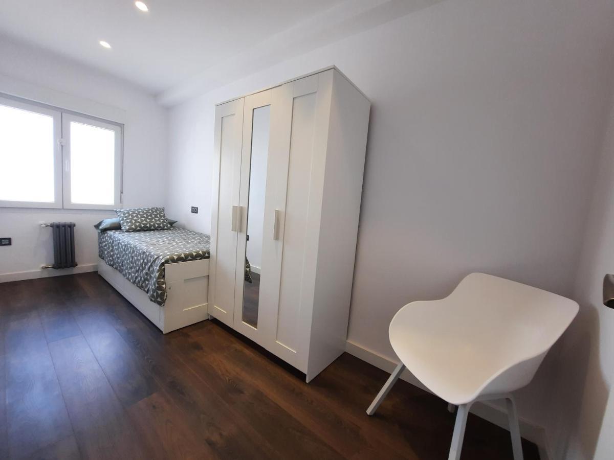 Apartamento Centro Gijon Con Wifi Gratis Y Parking Publico Proximo Incluido Exterior foto